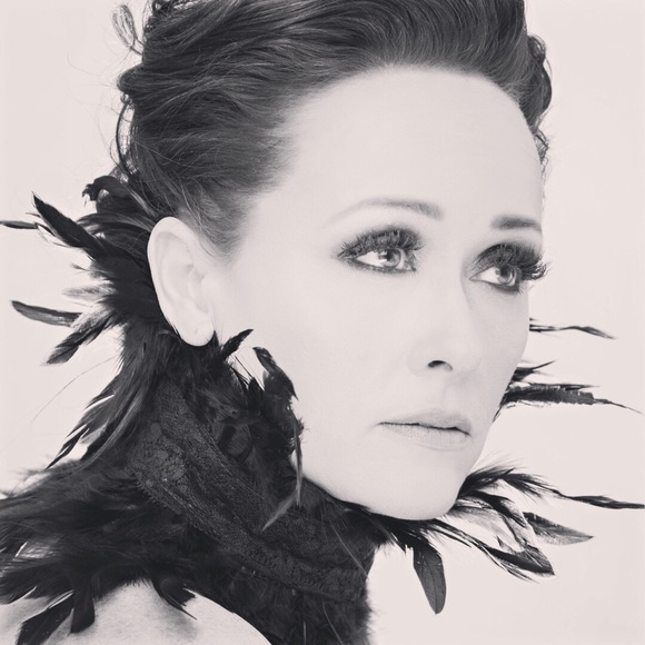 Meet your Posher, Sherlyn - Picture 2 of 4